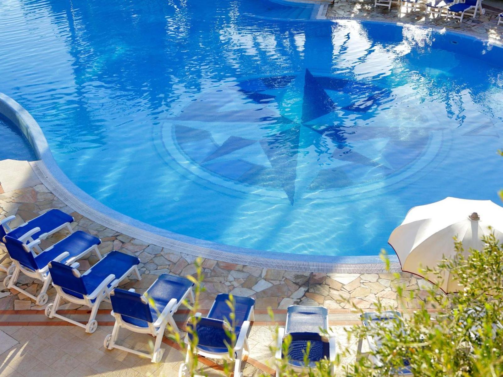 Hotel I Melograni Vieste Exterior photo