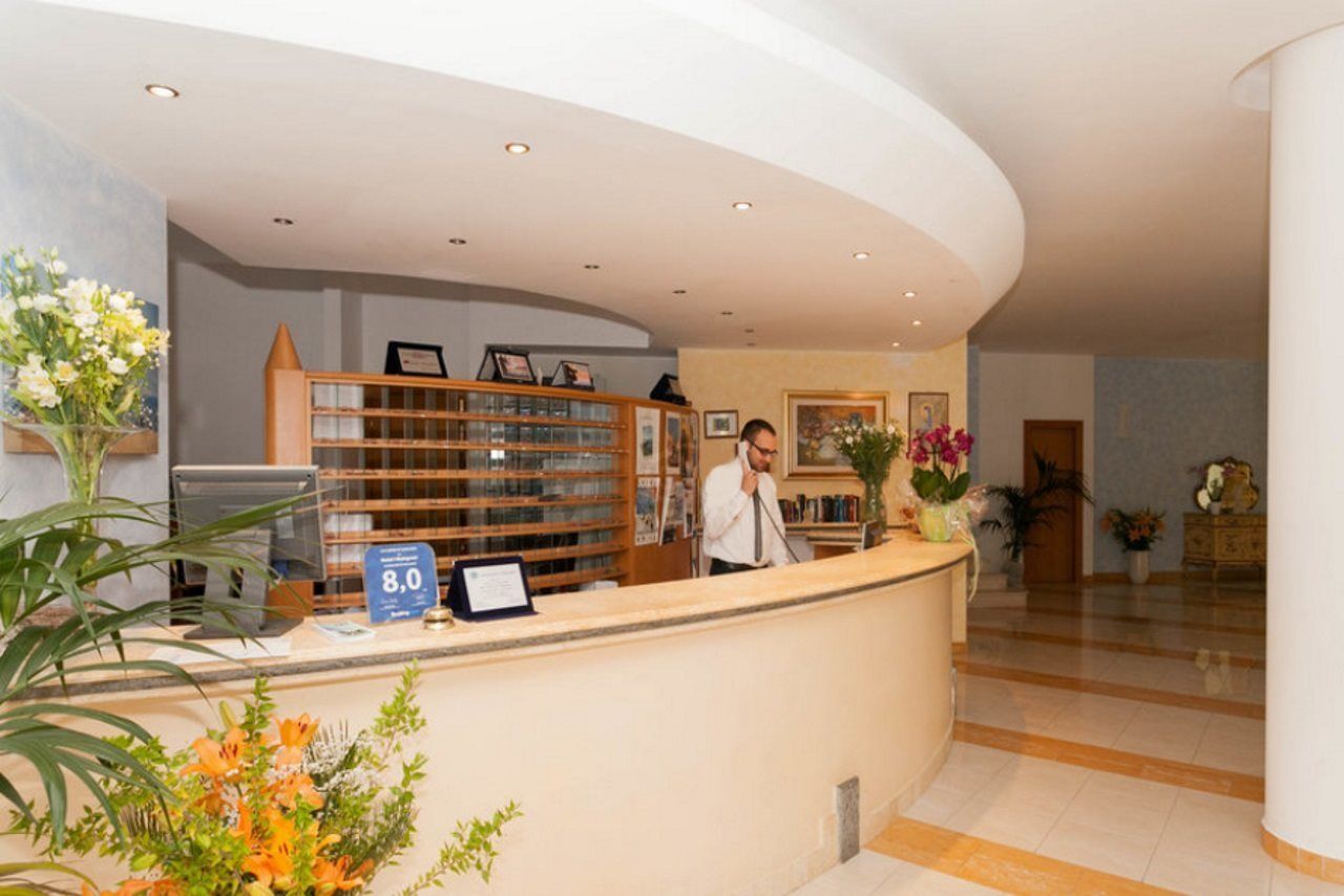 Hotel I Melograni Vieste Exterior photo