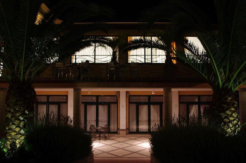 Hotel I Melograni Vieste Exterior photo